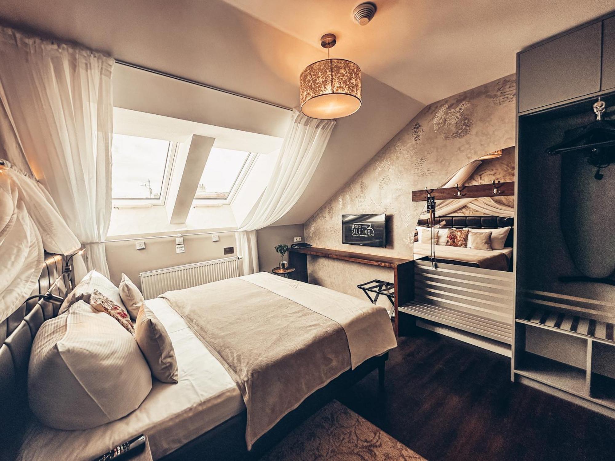 อัลฟอนส์ บูติก โฮเทล Hotel ปราก ภายนอก รูปภาพ