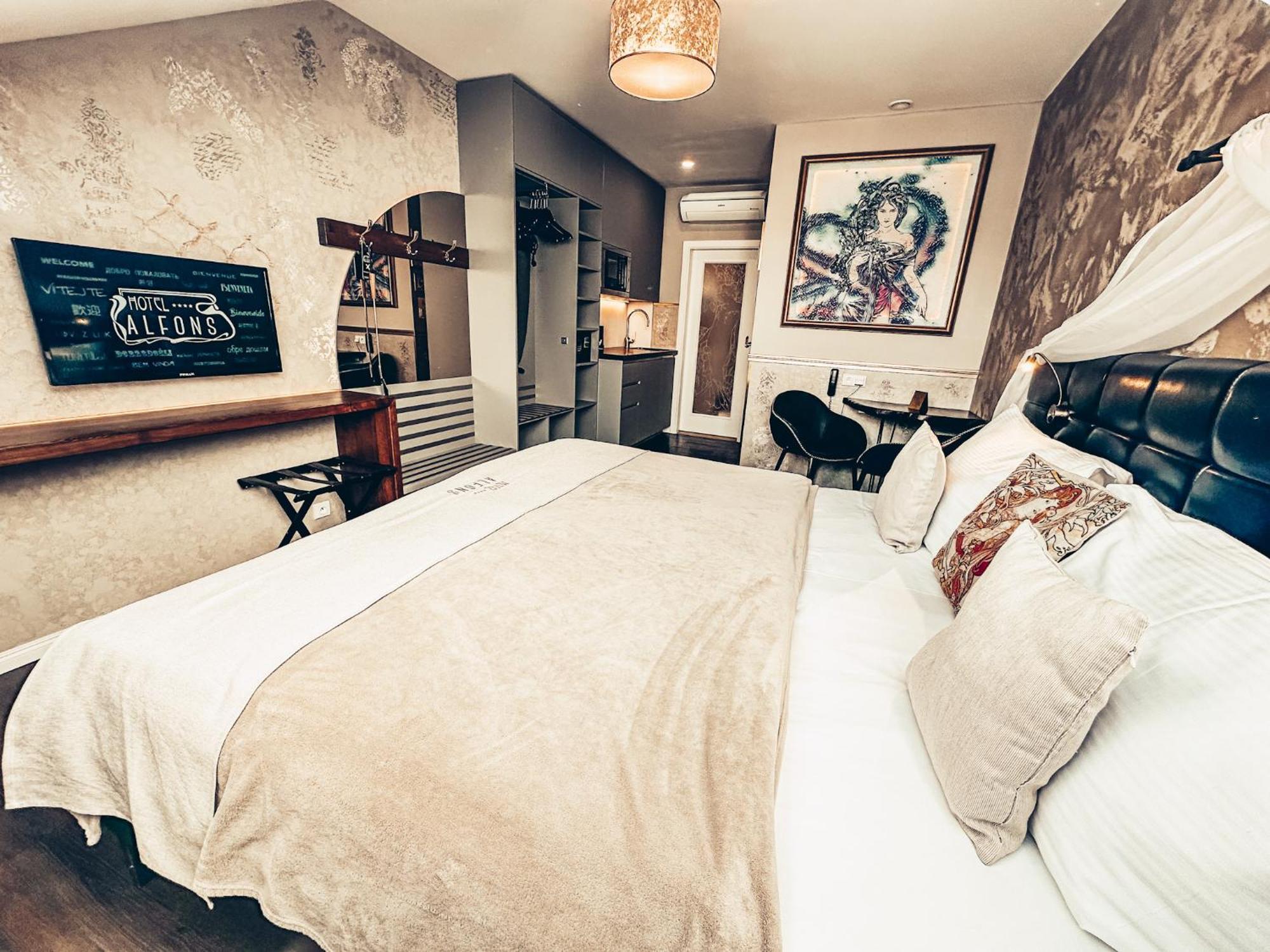 อัลฟอนส์ บูติก โฮเทล Hotel ปราก ภายนอก รูปภาพ